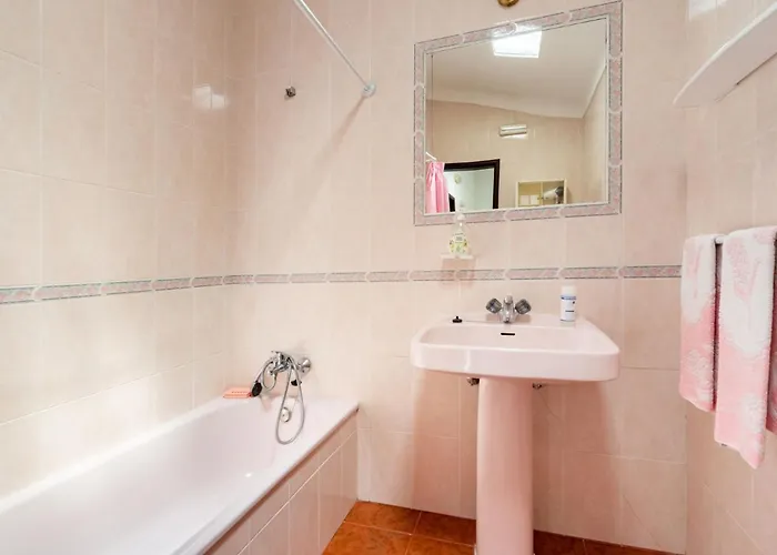 Serradas By Interhome Vau (Obidos)